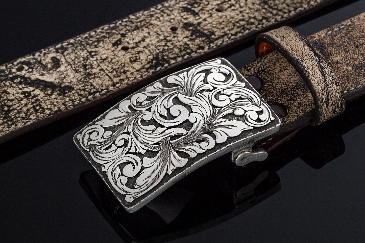 AO Hawes Swirl Belt Buckle | Belts And Buckles - Trophy | Comstock Heritage