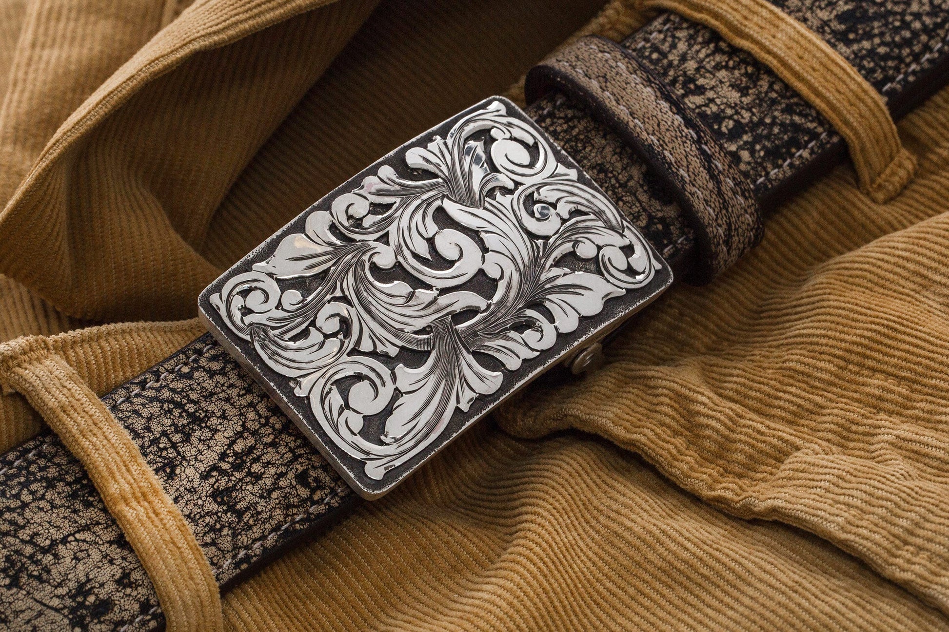 AO Hawes Swirl Belt Buckle | Belts And Buckles - Trophy | Comstock Heritage