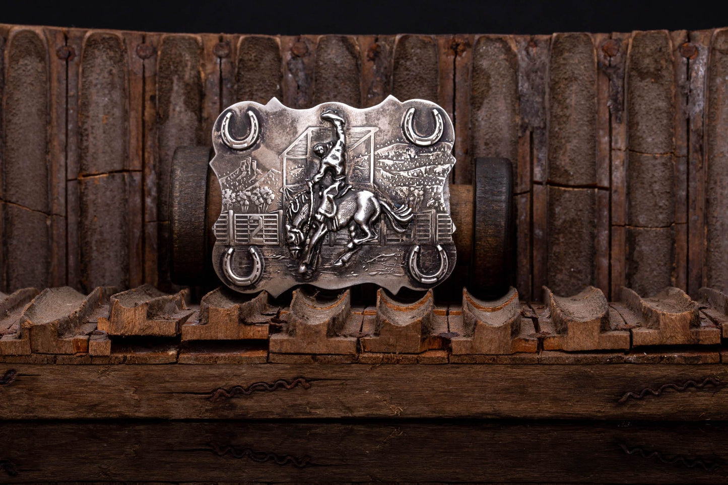 AO Wyatt HB Trophy Buckle - AXEL'S