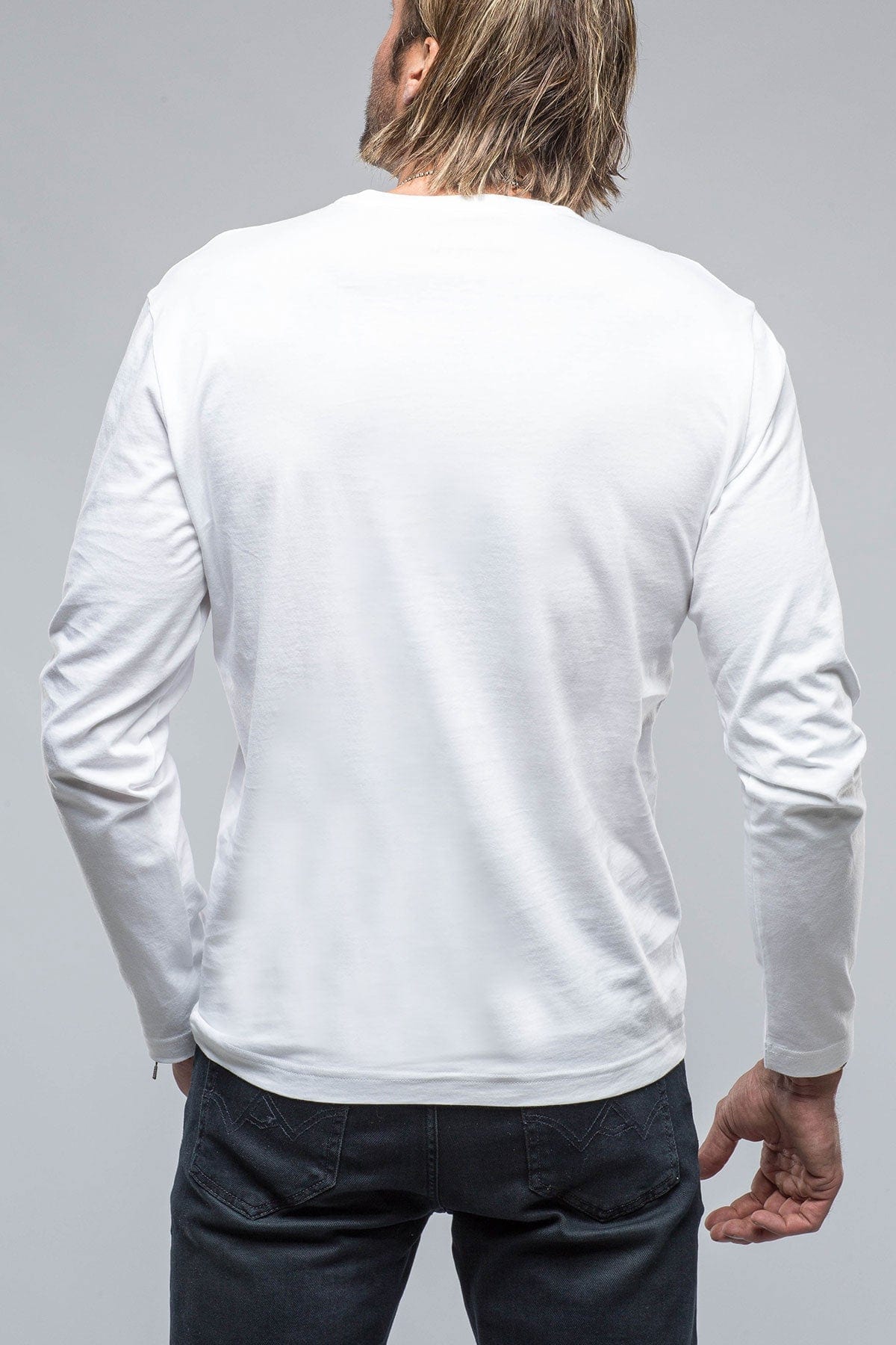 Del Mar LS V-Neck in White - AXEL'S