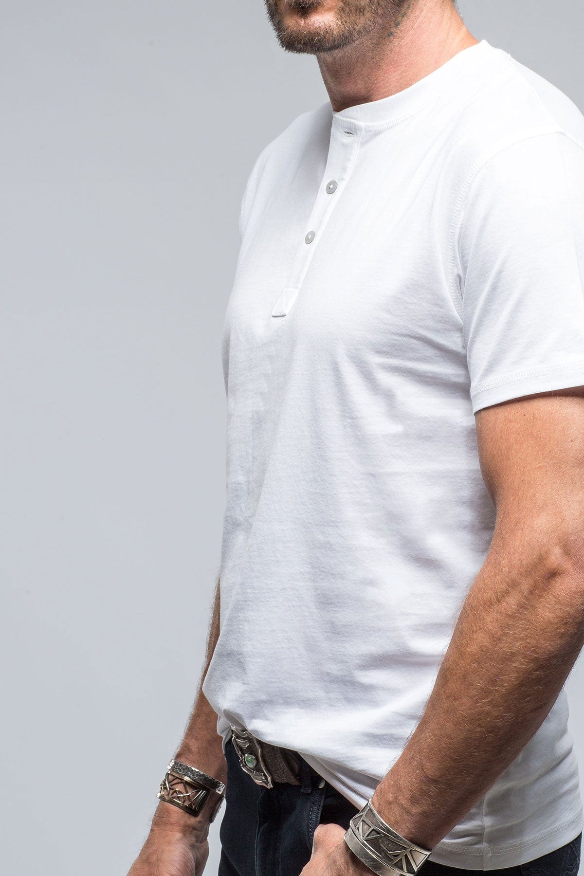 Mendocino Cotton SS Henley in White - AXEL'S