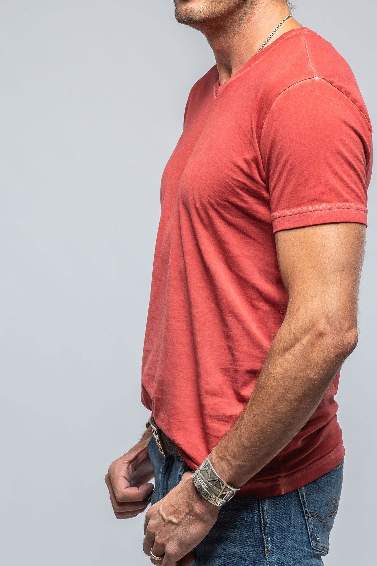 Siena Cotton V Neck In Red - AXEL'S